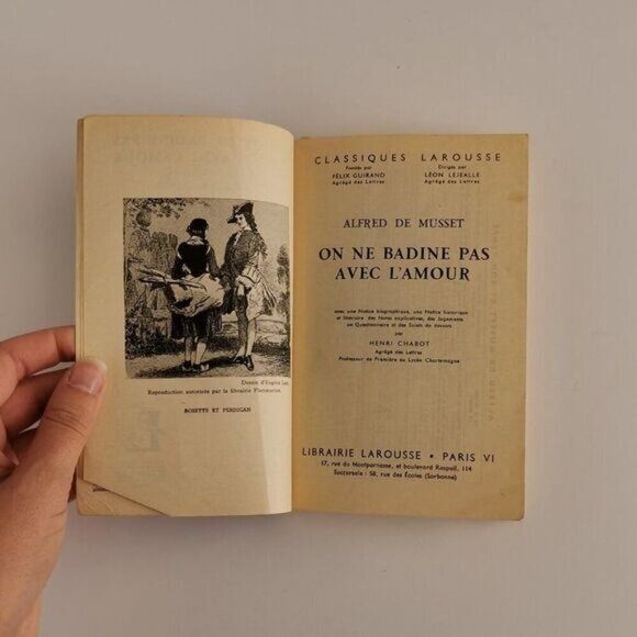 On ne badine pas avec l'amour (No Trifling with Love) French Play Pocket Book - Picture 7 of 11